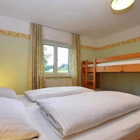 Apartman Luxurious In With Farmhouse